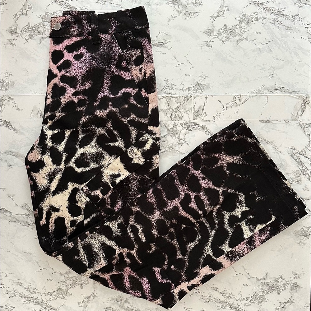 Nike Air Jordan Camo Animal Print Flare Cargo Pants FV7194-601 Women Size Small